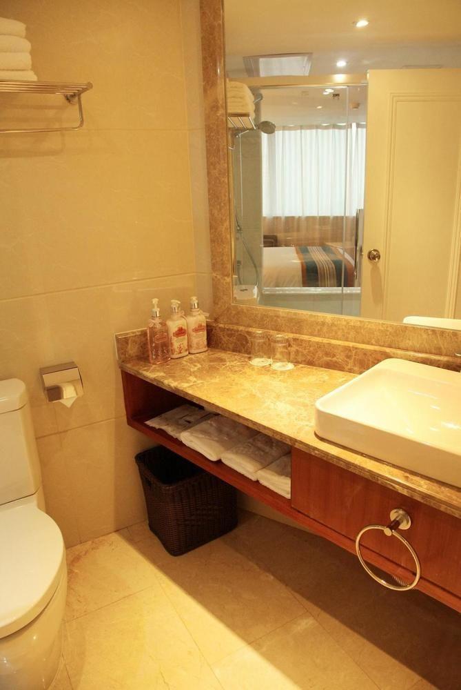 Guangzhou Jinying Hotel Exterior photo